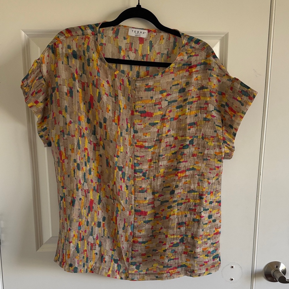 Terra SJ Apparel Colorful Abstract Print Top Medium